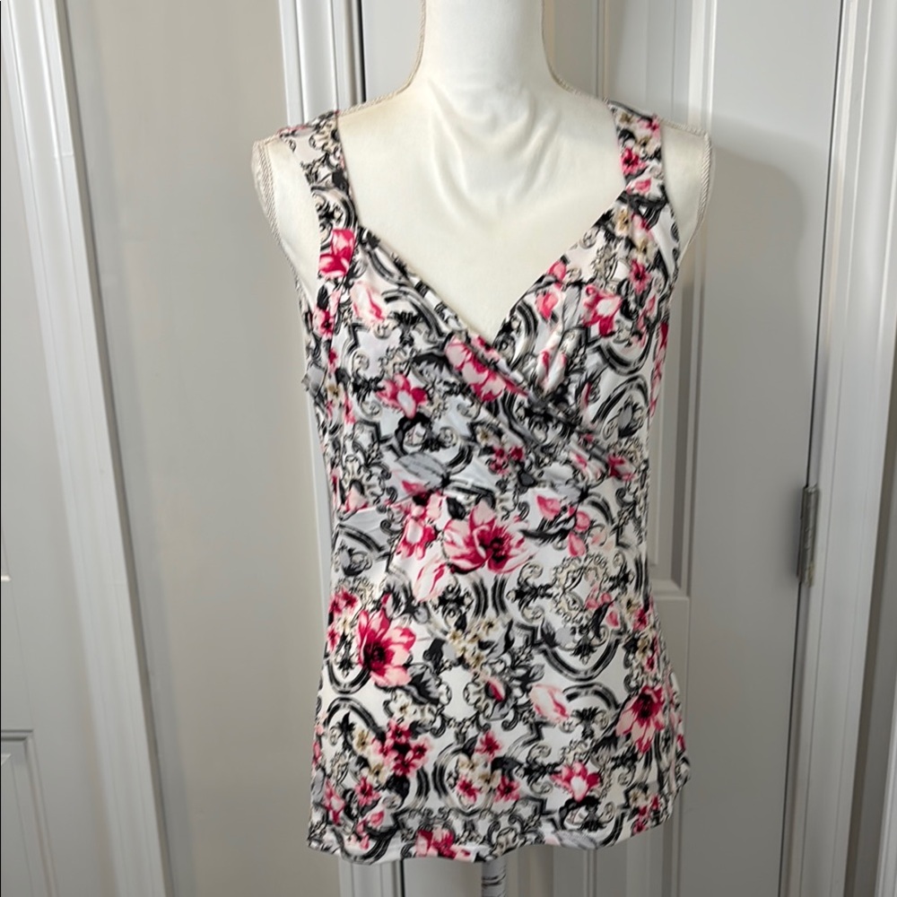 White House Black Market Black and Pink Fitted Wrap Tank Top Size Medium